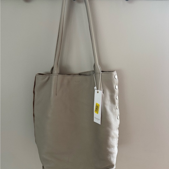 Hammitt Women's Oliver Medium Brushed Leather Tote Bag - Picture 2 of 8